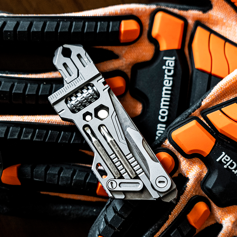 6-in-1 TC4 titanium EDC multi tool 2.0