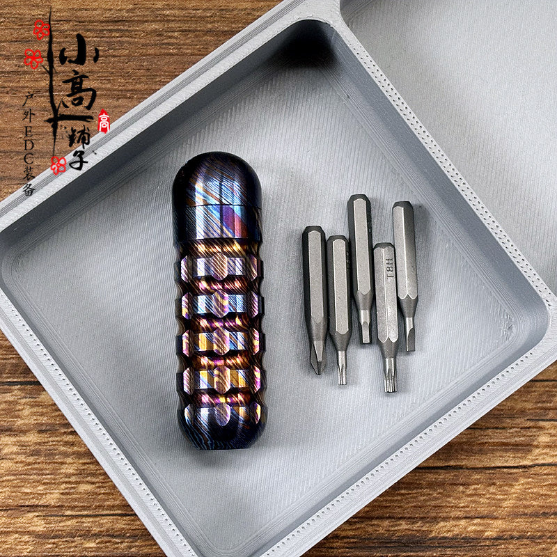 Compact 5-Bit Pocket Carry Tool