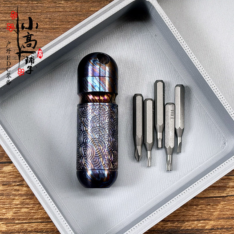 Compact 5-Bit Pocket Carry Tool