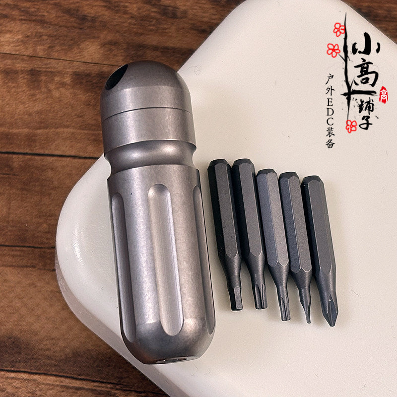 Compact 5-Bit Pocket Carry Tool