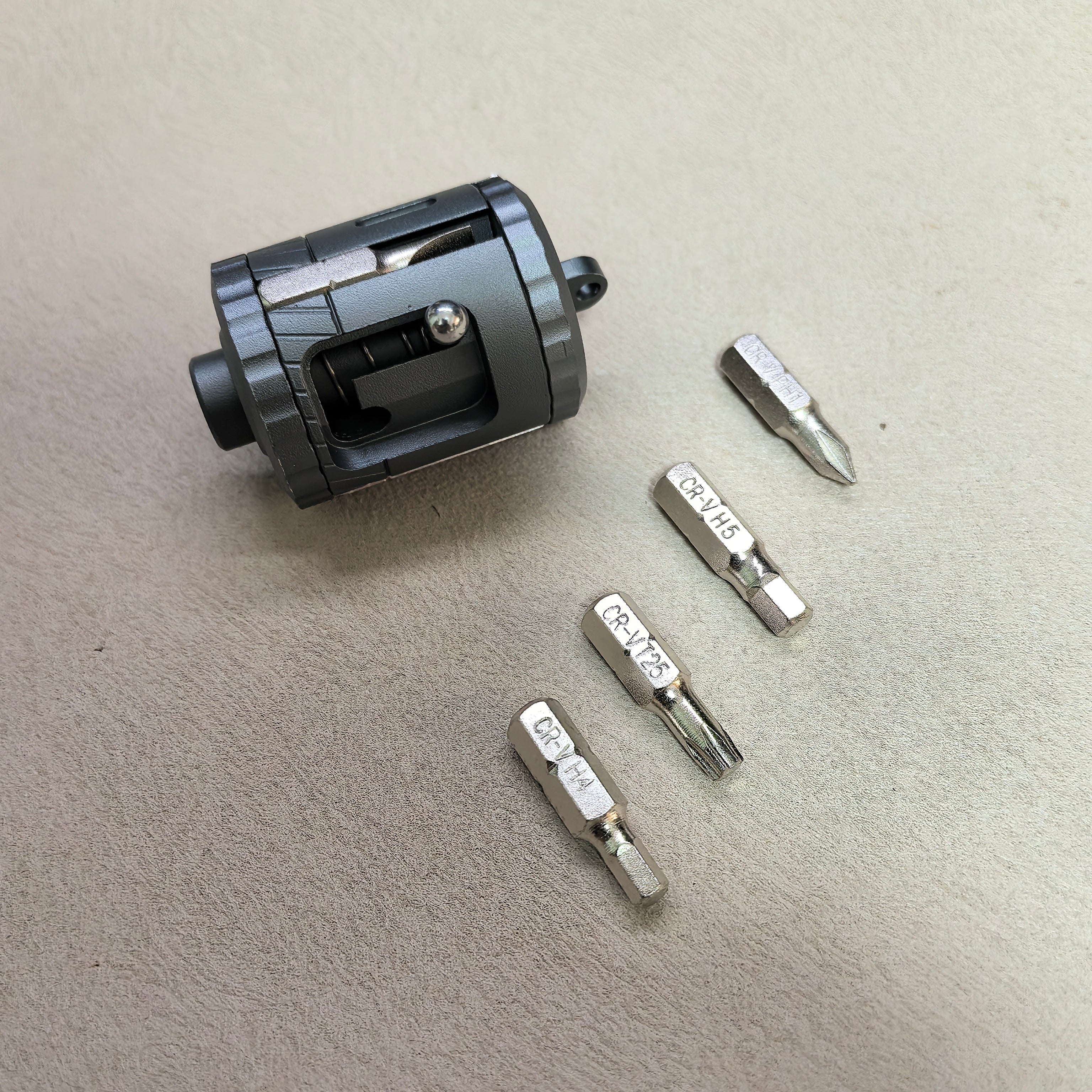 5-in-1 CR-V Steel Screwdriver Bit Set